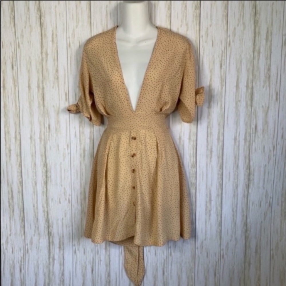 Faithfull the Brand Brigit Dress Spring
Mini Deep V-Neck Small Summer